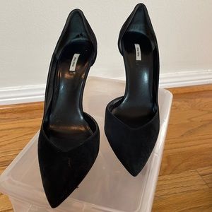 MiuMiu black suede pumps sz38